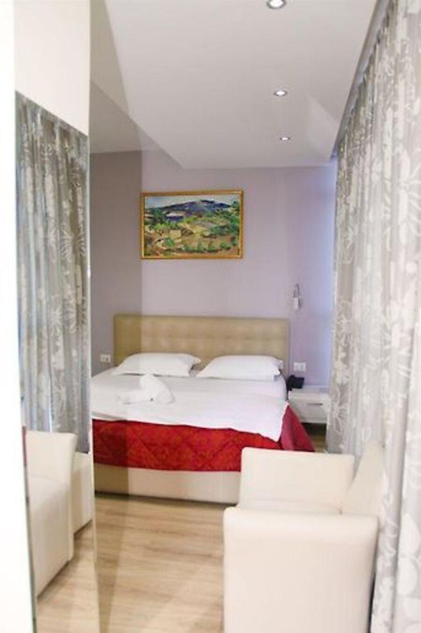 Hotel Relax Tirana Exterior foto